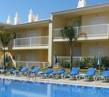 2 Bedrooms Apartment Vale Parra Praia Da Gale In A Privat Condominio Guia  Zewnętrze zdjęcie