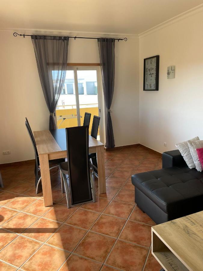 2 Bedrooms Apartment Vale Parra Praia Da Gale In A Privat Condominio Guia  Zewnętrze zdjęcie