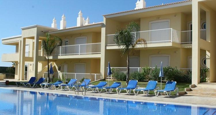 2 Bedrooms Apartment Vale Parra Praia Da Gale In A Privat Condominio Guia  Zewnętrze zdjęcie