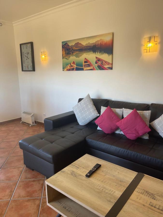 2 Bedrooms Apartment Vale Parra Praia Da Gale In A Privat Condominio Guia  Zewnętrze zdjęcie