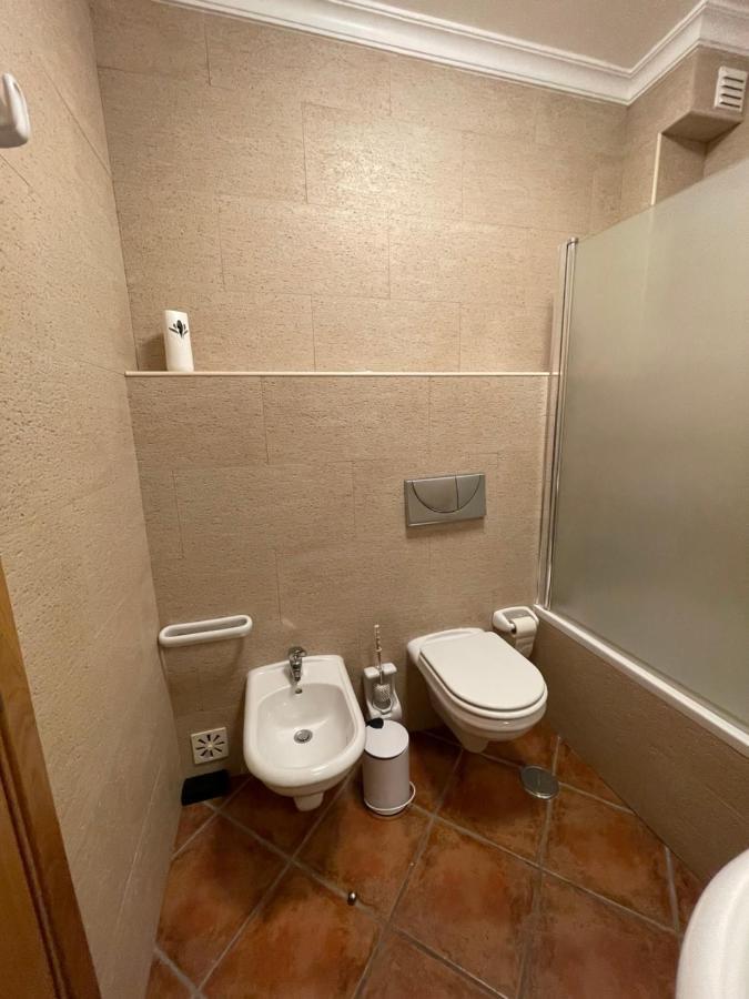 2 Bedrooms Apartment Vale Parra Praia Da Gale In A Privat Condominio Guia  Zewnętrze zdjęcie