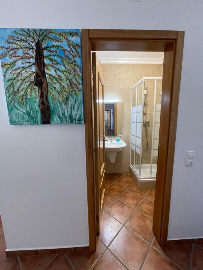 2 Bedrooms Apartment Vale Parra Praia Da Gale In A Privat Condominio Guia  Zewnętrze zdjęcie