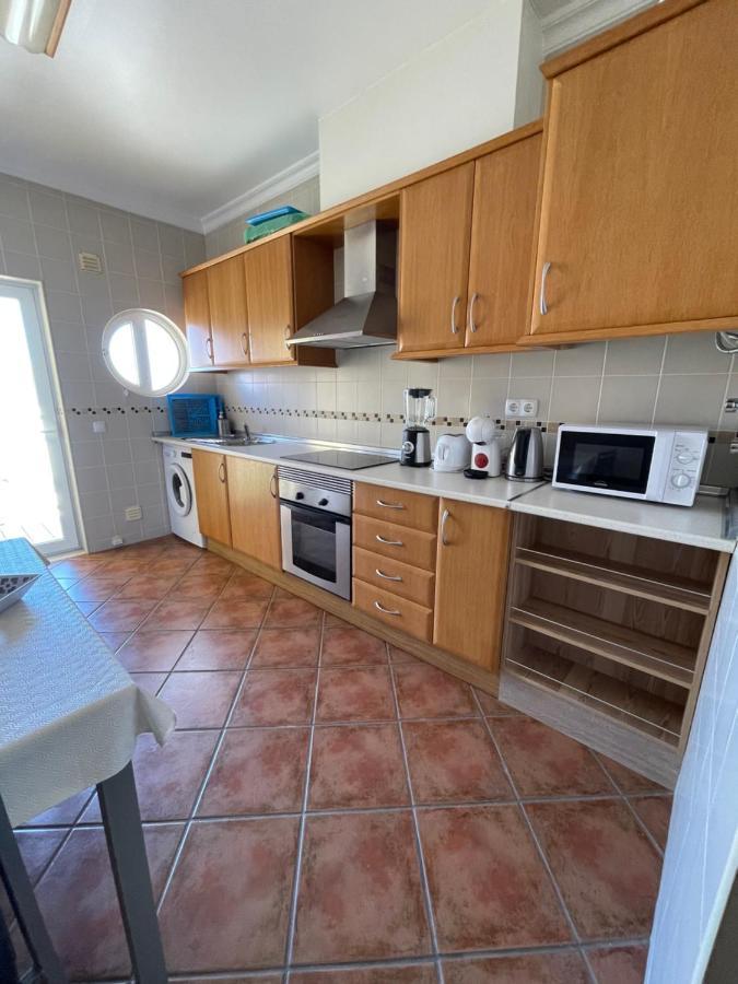 2 Bedrooms Apartment Vale Parra Praia Da Gale In A Privat Condominio Guia  Zewnętrze zdjęcie